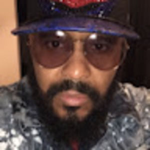 Meet your Posher, Tino